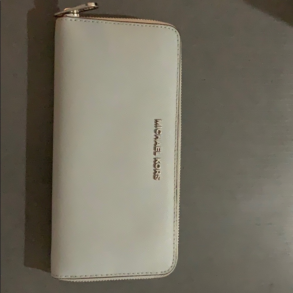 Michael Kors wallet. Barley used.